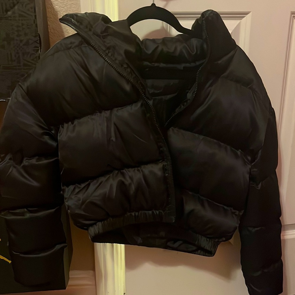 Cropped Puff Jacket